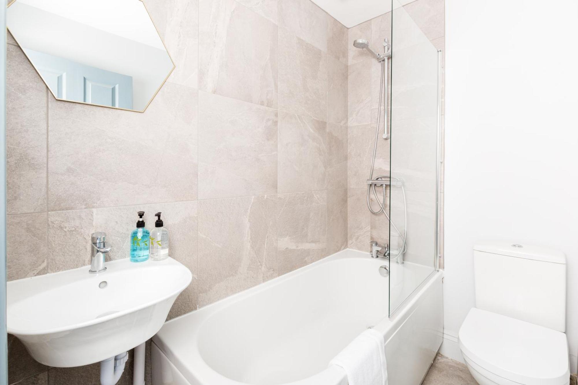 Duplex Loft Apartment With Balcony & Private Entrance In Jq Бірмінгем Екстер'єр фото